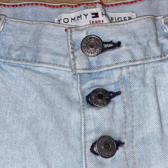2001 Vintage Tommy Hilfiger Jean Shorts. Size 10. Good Condition! - Picture 4 of 6